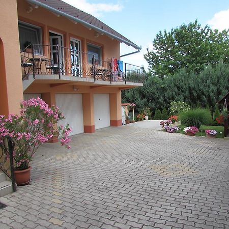 Szecsenyi Apartman Hévíz Exteriér fotografie