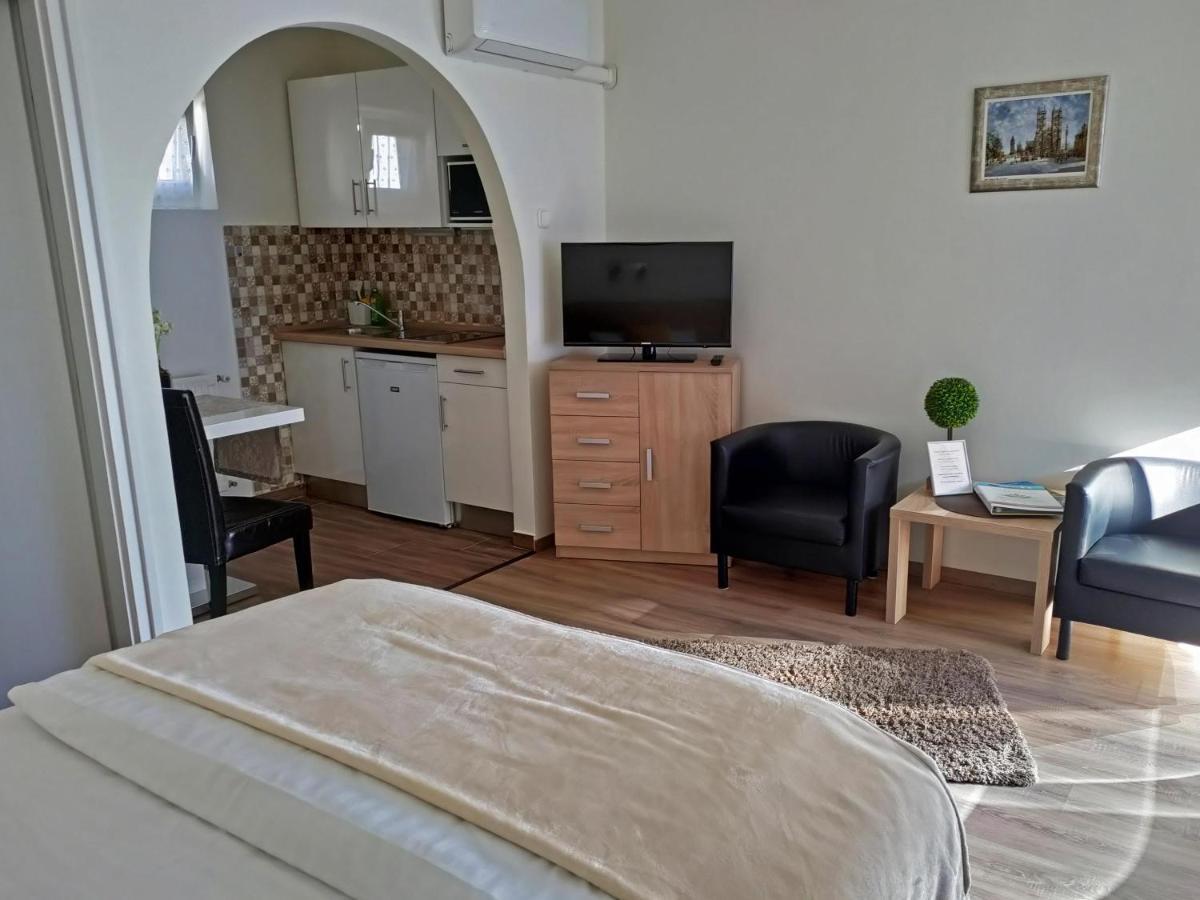 Szecsenyi Apartman Hévíz Exteriér fotografie