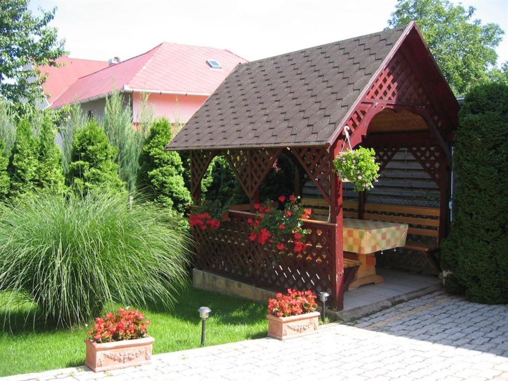 Szecsenyi Apartman Hévíz Exteriér fotografie