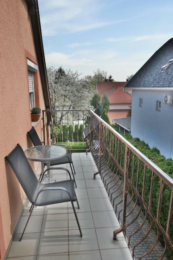 Szecsenyi Apartman Hévíz Exteriér fotografie