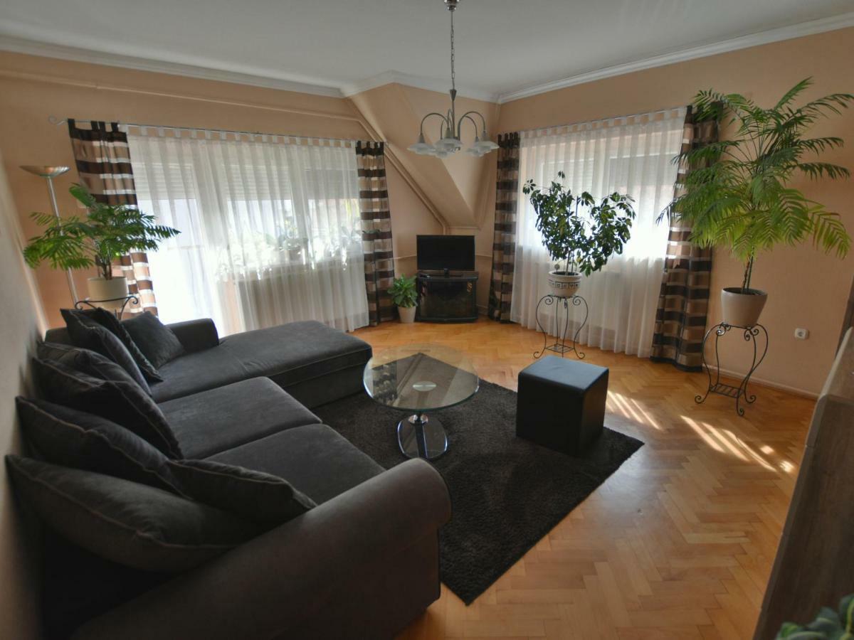 Szecsenyi Apartman Hévíz Exteriér fotografie