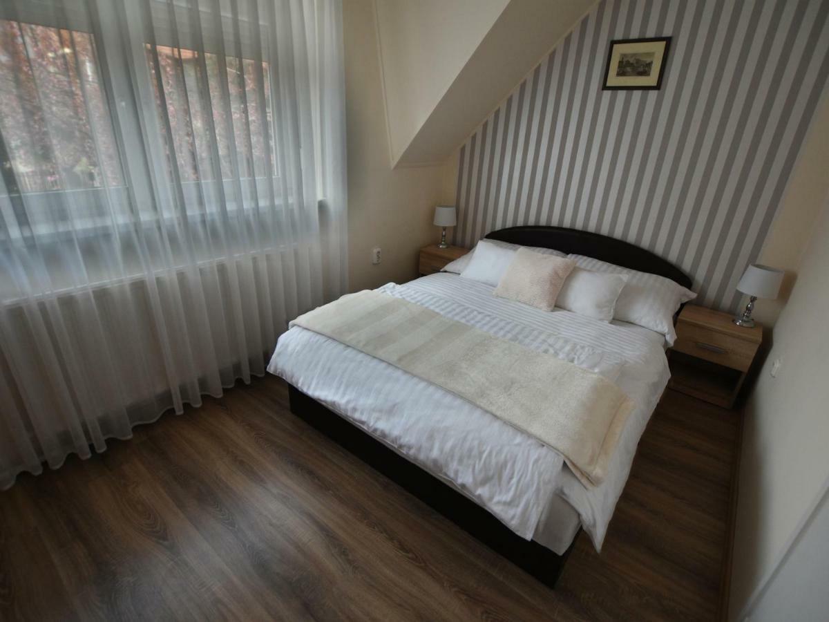 Szecsenyi Apartman Hévíz Exteriér fotografie